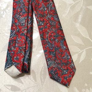 Vintage Italian 100% silk red Paisley tie